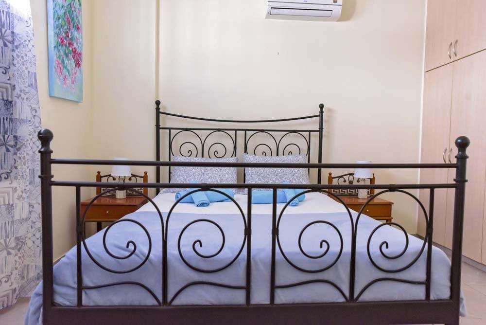 Queens Garden Walking Distance To The Beach Paphos Esterno foto