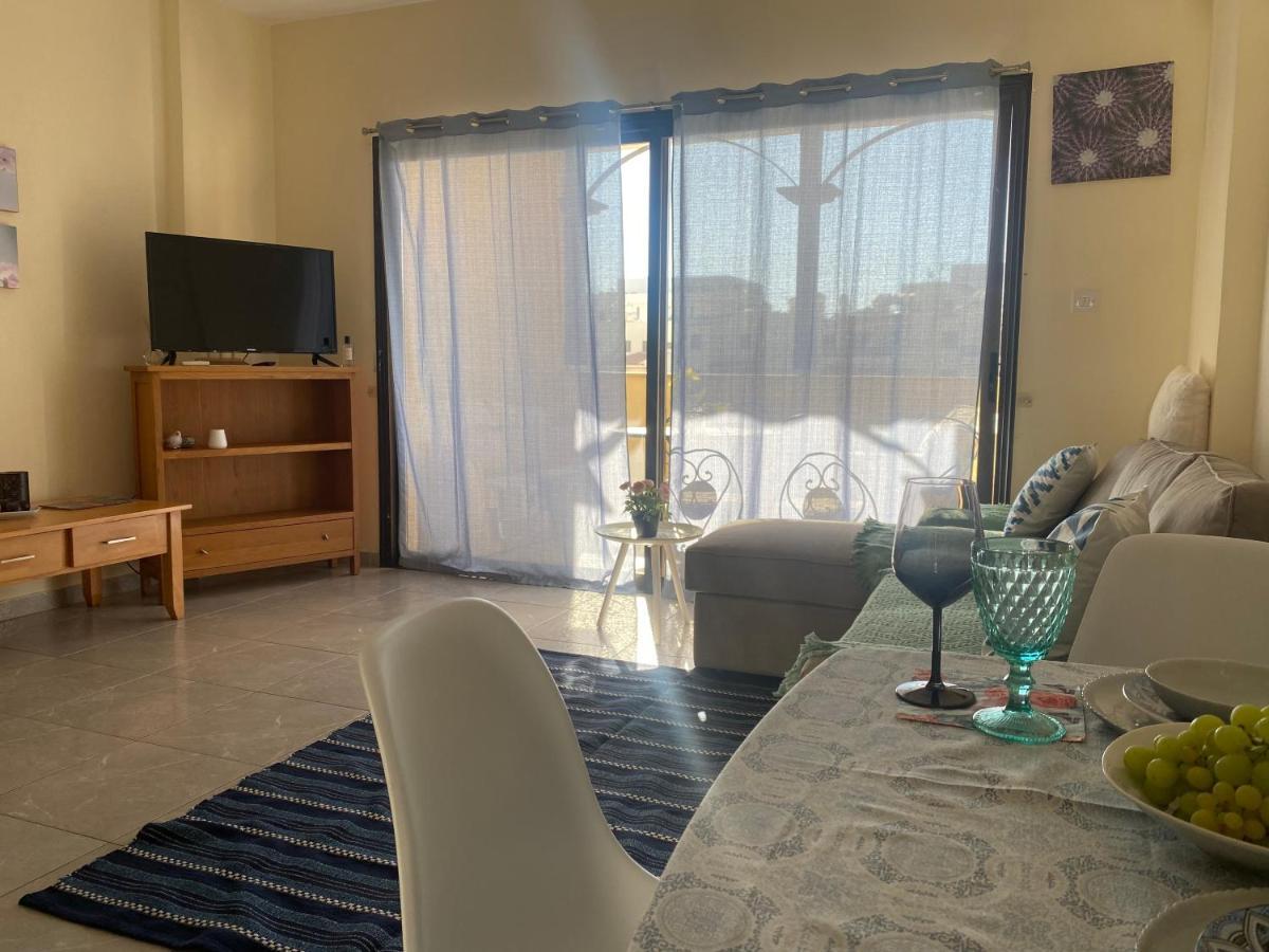 Queens Garden Walking Distance To The Beach Paphos Esterno foto
